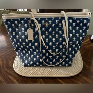 Coach Badlands Floral (Blue/White) Zip Tote Handbag